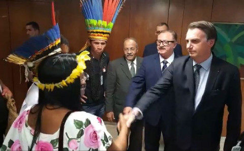 Bolsonaro &Iacute;ndios 