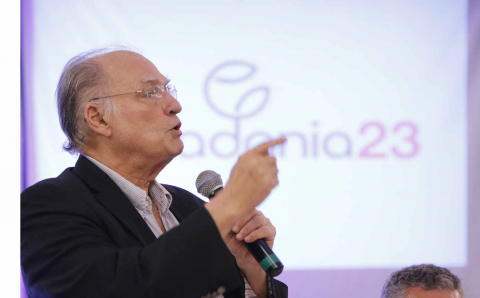 Roberto Freire