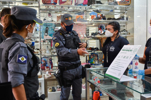 Covid 2 - ficalização máscara pm.jpg