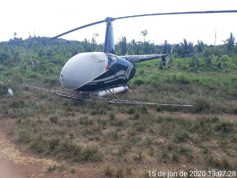 Ação integrada apreende helicóptero usado em desmatamento ilegal na Amazônia.jpg