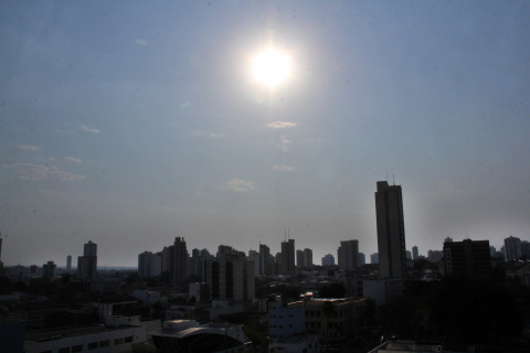 calor cuiab&aacute; quente sol.jpg