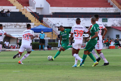 Cuiab&aacute; e Botafogo 