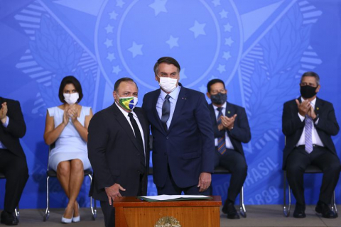 Pazuello e Bolsonaro