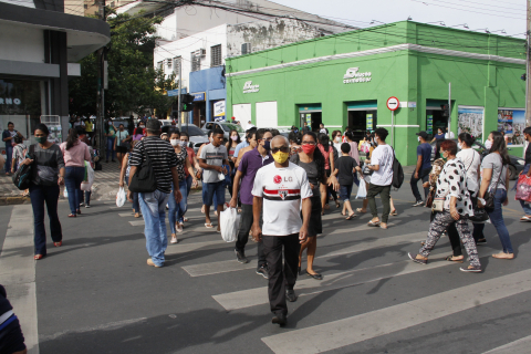 Centro de Cuiab&aacute;, comercio, pandemia, mascara