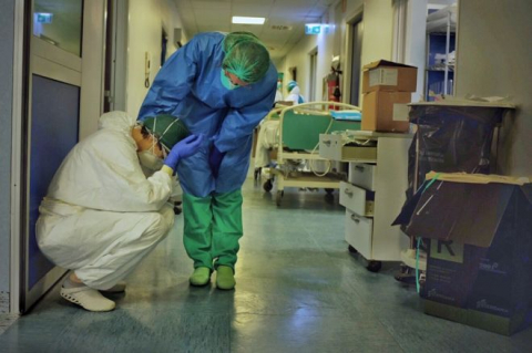 enfermeiro medico pandemia.jpg