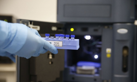 laborat&oacute;rio coronav&iacute;rus pesquisa ci&ecirc;ncia.jpg