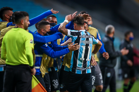 Gr&ecirc;mio e Lanus 