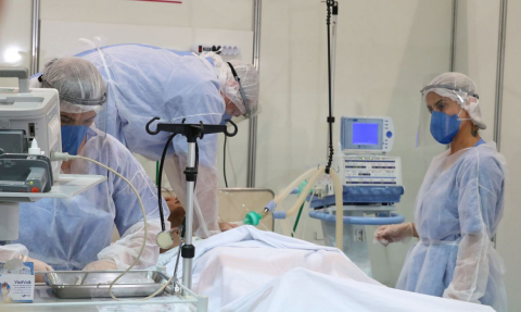 hospital entubar covid coronavirus medico.jpg