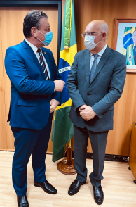 favaro e ministro da educa&ccedil;&atilde;o