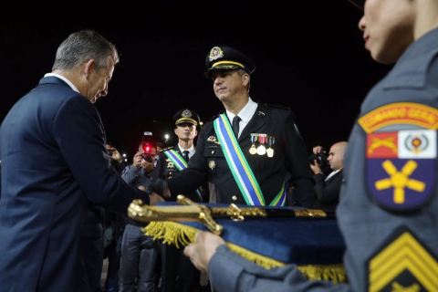 Posse do coronel Alexandre Mendes