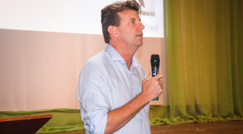 Prefeito Ari Lafin