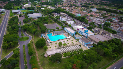UFMT aérea piscina