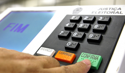 urna eletr&ocirc;nica