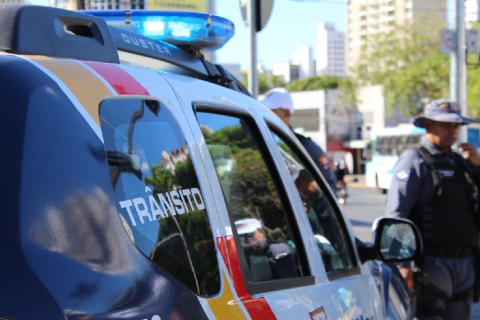 viatura batalh&atilde;o de tr&acirc;nsito