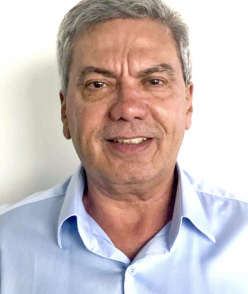 Alu&iacute;sio Arruda