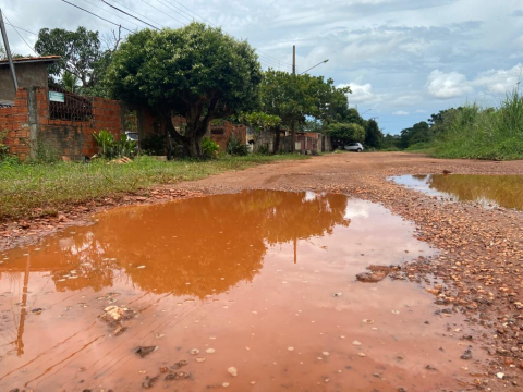 Rua sem asfalto