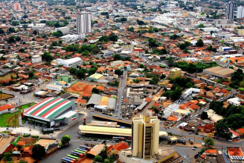 V&aacute;rzea Grande - vista a&eacute;rea.jpg