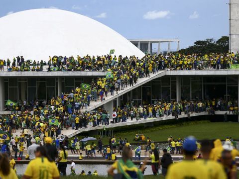 Terroristas bolsonaristas em Bras&iacute;lia