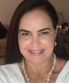 M&eacute;dica Sandra Gomes de Barros