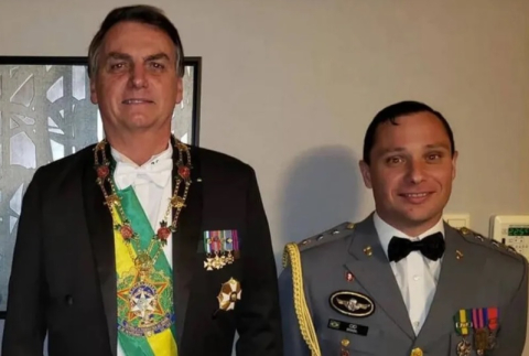 Bolsonaro e Mauro Cid