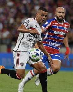 S&atilde;o Paulo e Fortaleza 