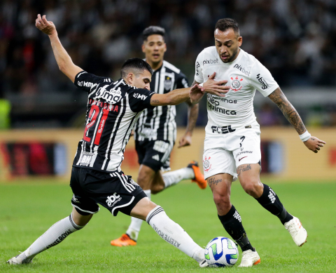 Galo e Corinthians 
