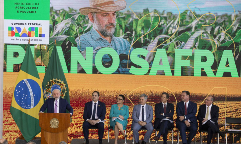 Lula lan&ccedil;a Plano Safra