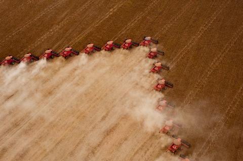 Colheita soja agroneg&oacute;cio safra.jpg