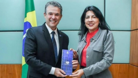 Ministro da Pesca e prefeita de C&aacute;ceres