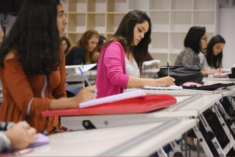 Fies Prouni estudantes universit&aacute;rios